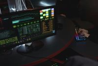 Grupo de hackers vinculado a Irán reivindica ciberataque contra Stryker.