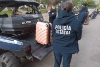 En el lugar fue encontrada la maleta con diversos objetos, misma que fue resguardada por los uniformados para ser entregada al propietario