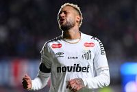 Neymar sufre nueva lesión y podría ser duda para el Mundial
