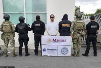 La detención fue realizada en las inmediaciones del Aeropuerto Internacional de la Ciudad de México, como resultado de labores de inteligencia e investigación.