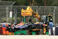 Max Verstappen tuvo un fuerte choque en Australia que lo obligó a exámenes médicos.