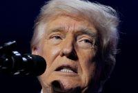 Trump afirmó en Arizona que EU usará excavadoras para extraer uranio iraní de instalaciones atacadas en 2025.