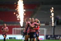Alicia Cervantes celebra su gol 161 con Chivas, con el que se convirtió en la máxima goleadora en la historia del club.