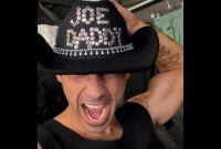 Joe Jonas se vuelve viral por bailar "Vaquero" durante su paso por CDMX