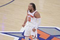 Jalen Brunson colaboró con 38 puntos, cinco rebotes y seis asistencias