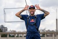 Neymar Jr., Endrick, Richard Ríos and Dominik Szoboszlai for the Red Bull Ultimate Football Challenge, a series of football skill tests across Brazil, Spain and Austria. Facing aerial challenges, giant treadmills and a 94-target illuminated wall, the players completed every challenge using just 94 of their 100 shared balls.//Neymar será llevado día a día por el equipo médico de Brasil.