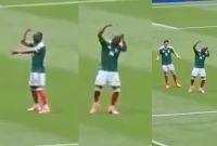 Julián Quiñones anotó y celebró como Tshabalala lo hizo frente a México en el Mundial de 2010.