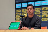 Diego Mejía en conferencia de prensa.