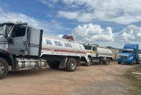 Operativo en Amozoc, Puebla, permitió detener a seis personas y asegurar pipas y tanques usados para el huachicoleo del agua, informó la Conagua.