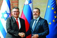 El ministro de relaciones exteriores de Israel salió al paso de los comentarios de políticos de extrema derecha de su país.