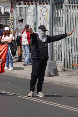 CIUDAD DE MÉXICO, 03JUNIO2026.- Integrantes de la Coordinadora Nacional de Trabajores de la Educación (CNTE), en su mayoría de la sección 9, realizaron una protesta frente a las oficinas de la Secretaria de Educación Pública (SEP), ubicadas sobre Avenida Universidad.FOTO: ROGELIO MORALES  /CUARTOSCURO.COM