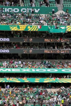 Los palcos del Estadio Ciudad de México fueron ocupados a pesar de las disputas,