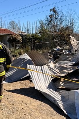 Incendio en hospital geriátrico Pitrufquén dejó 16 adultos mayores muertos; autoridades investigan el origen y revisan las condiciones de hogares de ancianos.