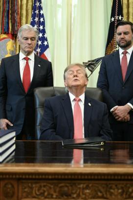Durante la primera presidencia de Trump (2017-2021), el baile de portavoces y altos funcionarios fue constante.