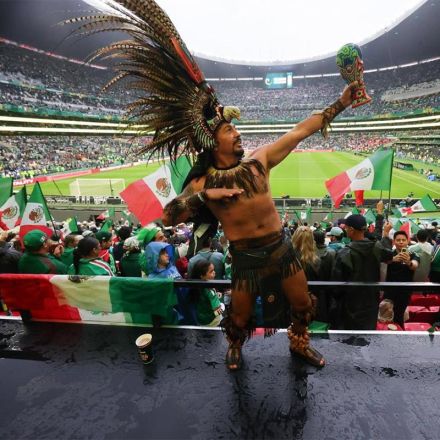 Ambientazo en las gradas del Estadio CDMX, previo al México vs Inglaterra de los Octavos de final del Mundial 2026