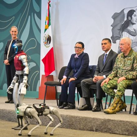 Los robots CeCi y K5
