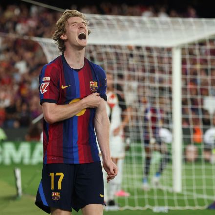 Anthony Gordon muestra su valía como una de las apuestas del FC Barcelona para esta temporada.