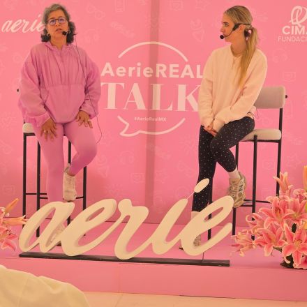 La charla fue moderada por una de las directivas de Aerie
