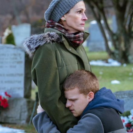 Ben Is Back presenta a Julia Roberts en uno de sus papeles maternales más intensos, enfrentándose a la adicción de su hijo.