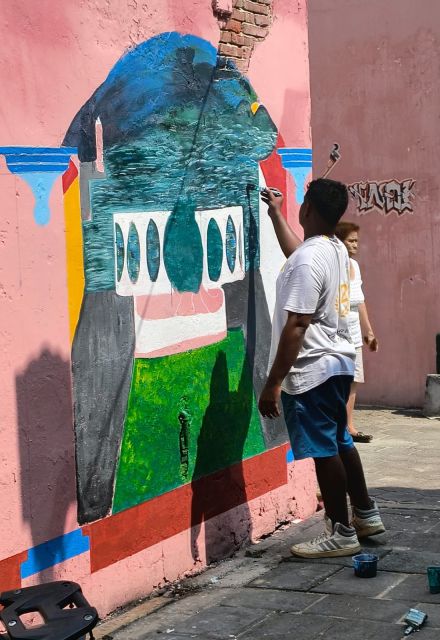 El Callejón del Espanto en Tlacotalpan se transforma en un corredor de murales y leyendas