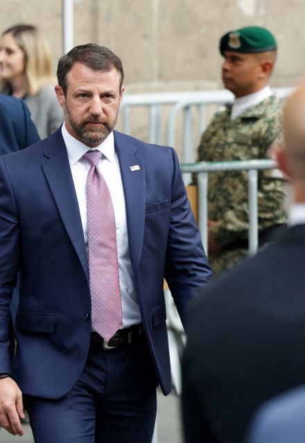 U.S. Secretary of Homeland Security Markwayne Mullin leaves with members of security at the National Palace after attending a meeting private with Mexican President Claudia Sheinbaum in Mexico City, Mexico, May 21, 2026. REUTERS/Henry RomeroU.S. Secretary of Homeland Security Markwayne Mullin leaves with members of security at the National Palace after attending a meeting private with Mexican President Claudia Sheinbaum in Mexico City, Mexico, May 21, 2026. REUTERS/Henry Romero