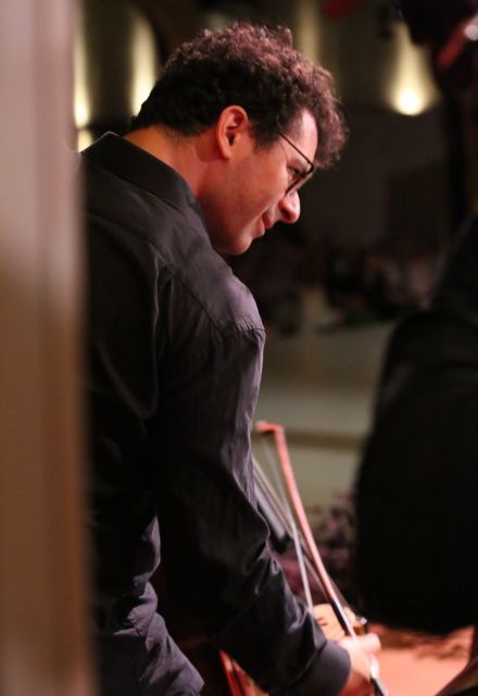 El contrabajista venezolano Edicson Ruiz estrenará en México la segunda versión del concierto Wolf Totem, del compositor chino Tan Dun.