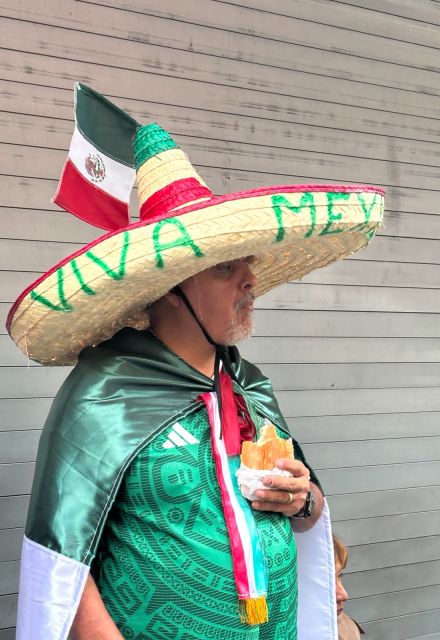 Pasado el mediodía, la algarabía dominaba la plancha del Zócalo