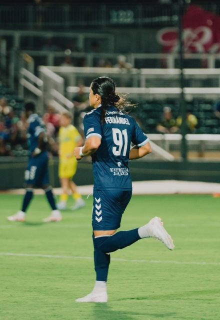 Cristo Fernández hace su debut en el futbol profesional