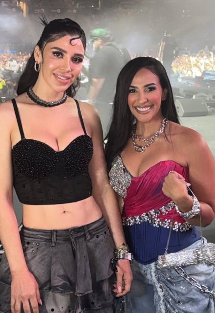 Emma Coronel asiste al BelicoFest.