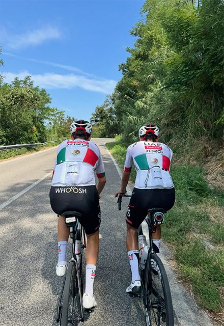Isaac del Toro entrena con el equipo mexicano que se dará cita en el Mundial de Ciclismo