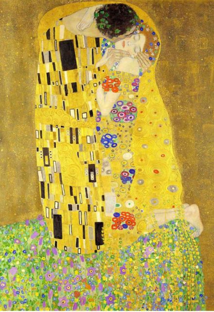 Gustav Klimt llevó el cabello cobrizo al universo dorado de su obra más famosa: descubre los detalles y simbolismos que rodean a El beso.