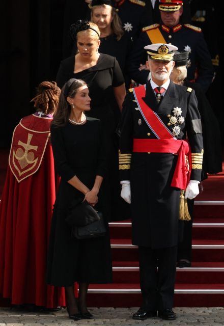 Spain's King Felipe and Queen Letizia leave the church after the state funeral for late King Harald V of Norway at the Cathedral in Oslo, Norway, on September 9, 2026. Harald, who died on August 28, 2026 at the age of 89, will be laid to rest in the crypt of the royal mausoleum of Akershus Castle, a medieval fortress overlooking Oslo Fjord, after a service at the Oslo Cathedral. (Photo by Odd ANDERSEN / AFP)