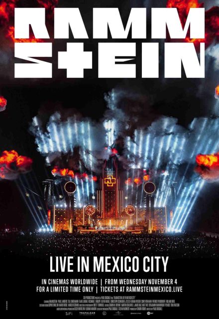 Póster oficial de Rammstein Live in Mexico City con el escenario y la pirotecnia de los conciertos grabados en México.