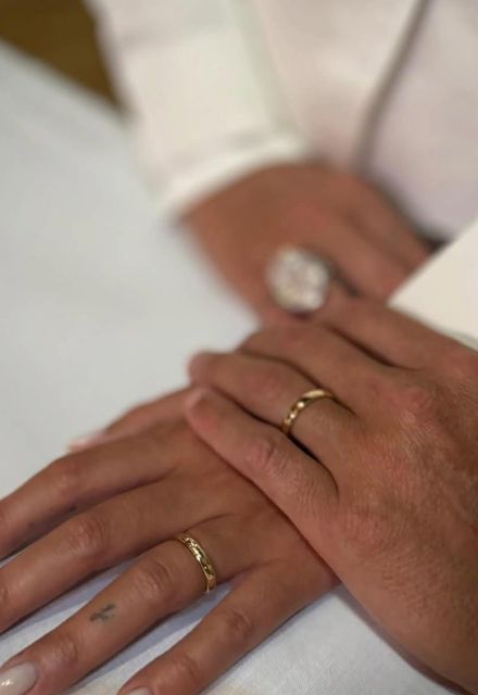 Georgina Rodríguez llevó un ramo de olivo en su boda.