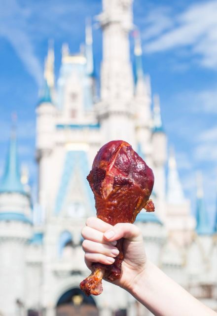 La salmuera es el ingrediente secreto para las piernas de pavo de Disneyland.