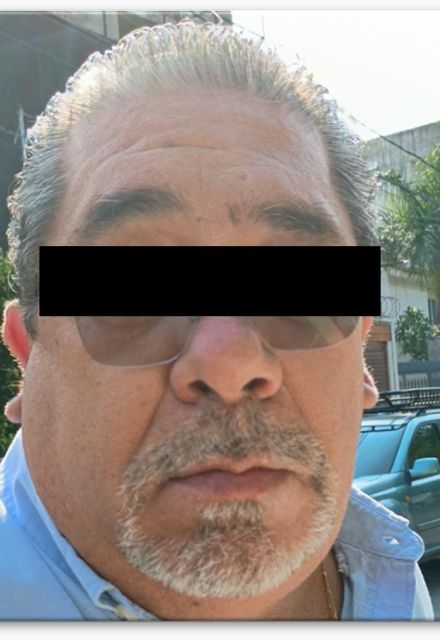 Cuenta con cargos en San Diego, California, E.U.A., por el delito de conspiración por tráfico de drogas.