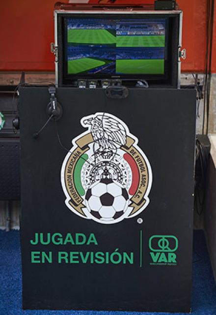 El VAR se estrenó un 19 de octubre de 2018 en un partido entre Atlas y Veracruz de la Liga MX