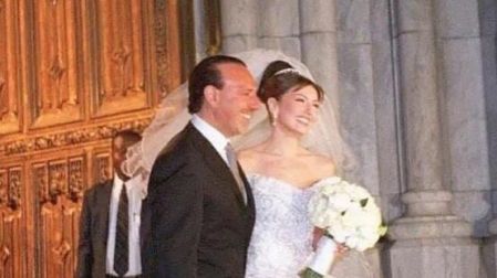Tommy Mottola y Thalía realizaron las negociaciones para liberar a sus hermanas. Foto: Instagram @thalia