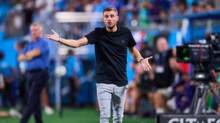 Martín Anselmi dando indicaciones. (Mexsport)