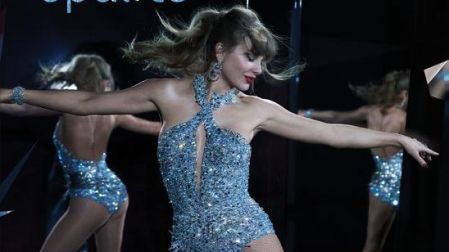 Taylor Swift continuó con su carrera, a pesar de la amenaza.