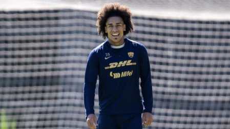 Adalberto Carrasquilla tuvo actividad con Panamá en Sudáfrica por la fecha FIFA.
