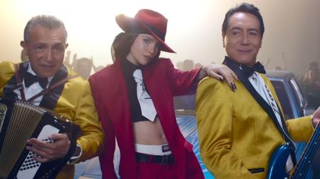 Belinda y Los Ángeles Azules lanzan video de “Por Ella”, canción del Mundial 2026