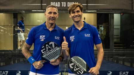 Marco Materazzi y Fernando Llorente en el EA7 World Legends Padel Tour de Nueva York.