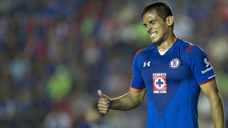 Roque Santa Cruz anotó 1 gol con Cruz Azul en sus 10 partidos en Liga MX.