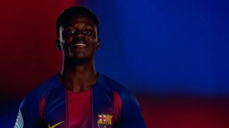 Aziz es descrito en el Barcelona como un jugador desequilibrante por banda y buen disparo exterior.