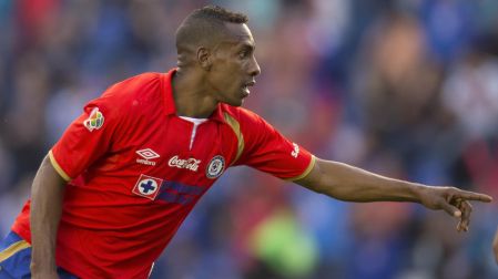 Luis Amaranto Perea cayó en una Final de Liga MX, pero ganó Copa MX y Concachampions en México.