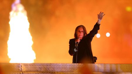 La imagen de Ozzy Osbourne podrá volver a ser vista en los escenarios.