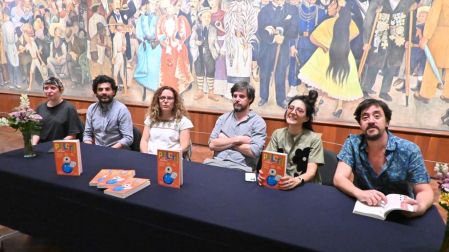 "Peloti y el mundial" se presentó en el Museo Mural Diego Rivera.