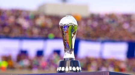 El trofeo de la Liga MX en el Estadio Olímpico Universitario previo a la Final del Clausura 2026.