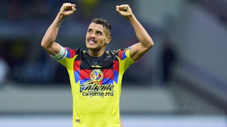 Jonathan Dos Santos suma 6 títulos en su paso por América.